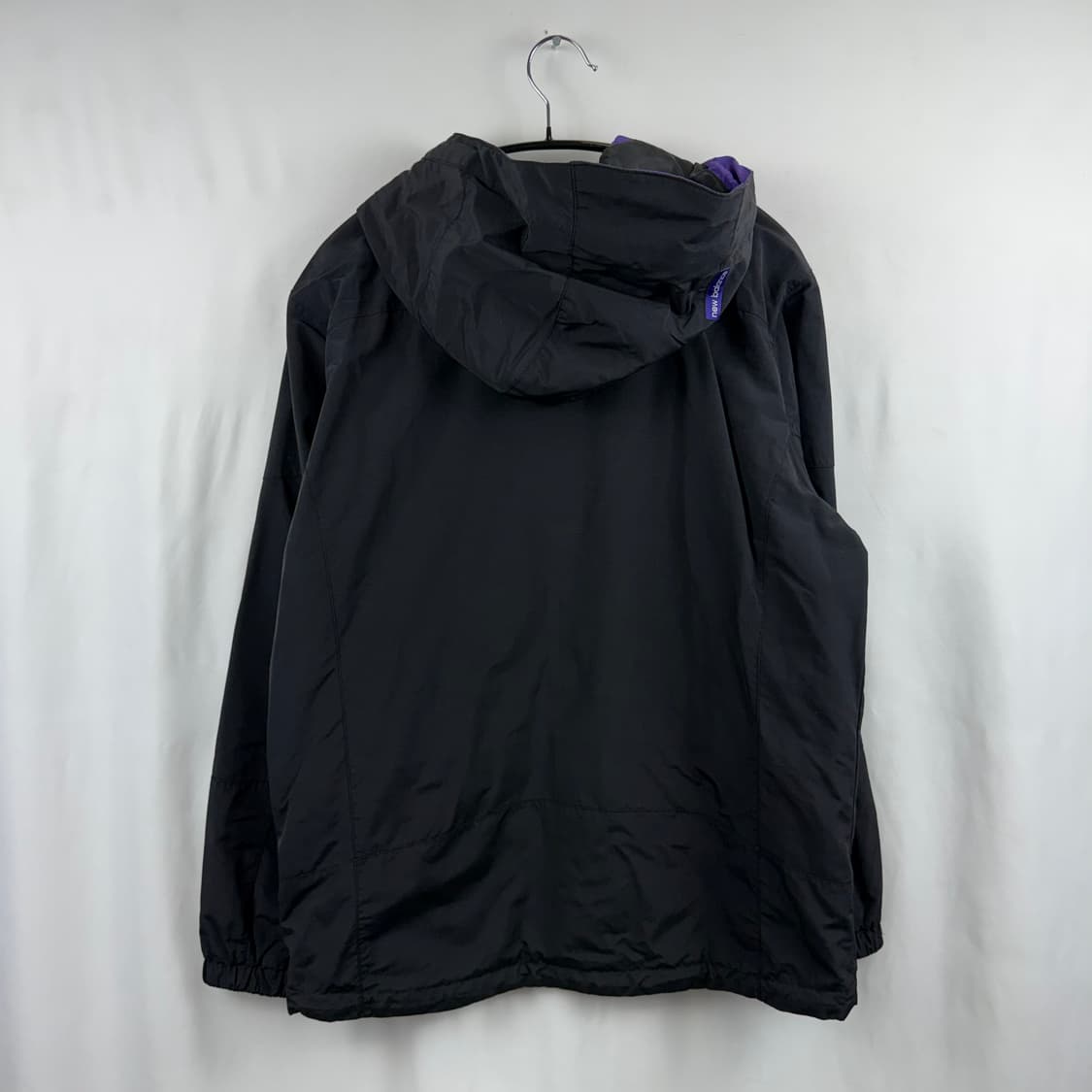 (95) 뉴발란스 우븐 바람막이 자켓 블랙/퍼플 상품이미지6