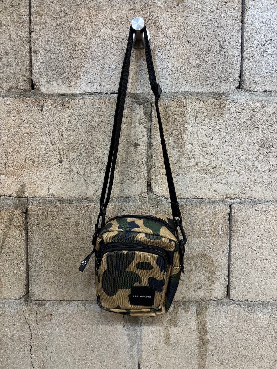 배이프 카모 미니 숄더백 상품이미지2