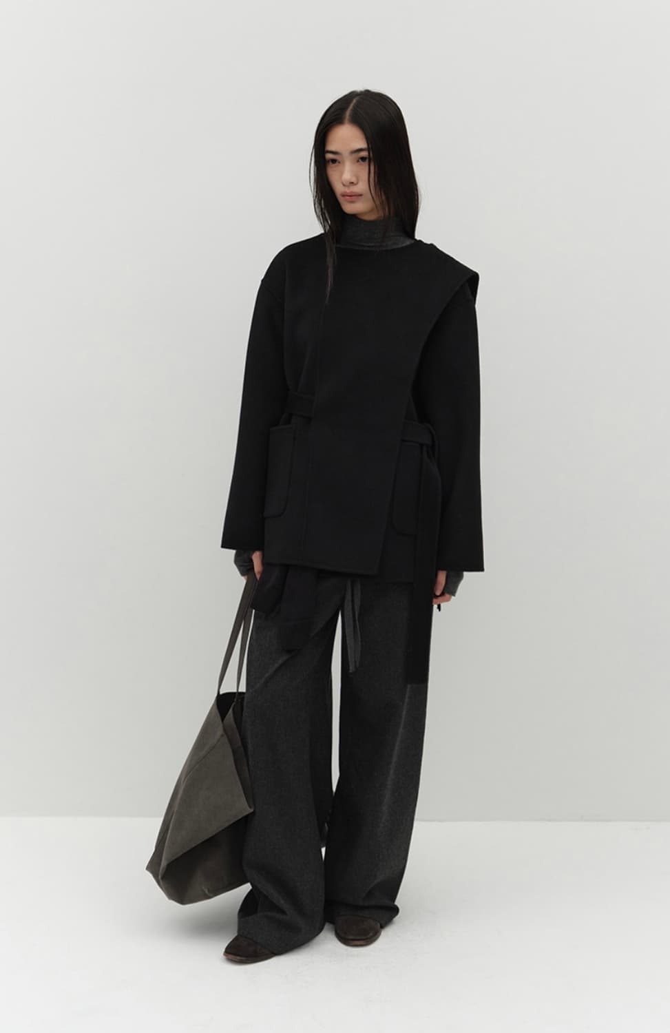 로우타이드 머플러 코트 블랙 상품이미지1