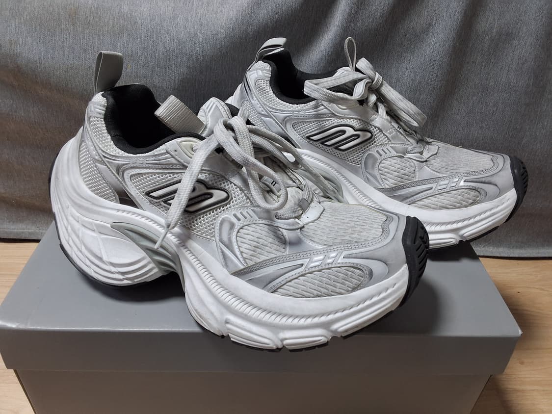 발렌시아가 10xl 스니커즈 화이트 42 상품이미지2