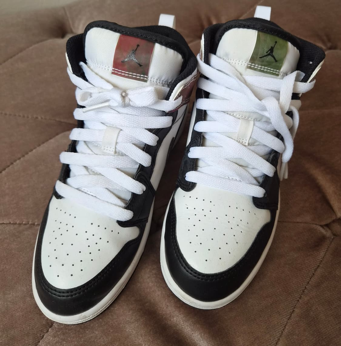 에어조던 1 미드 SE '히트 리액티브
 상품이미지3