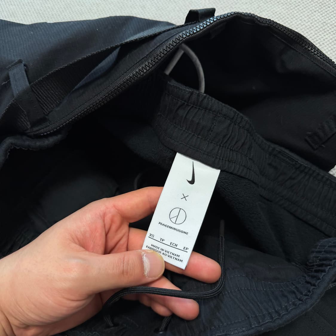 나이키 x 피스마이너스원 와이드 팬츠 블랙 상품이미지3