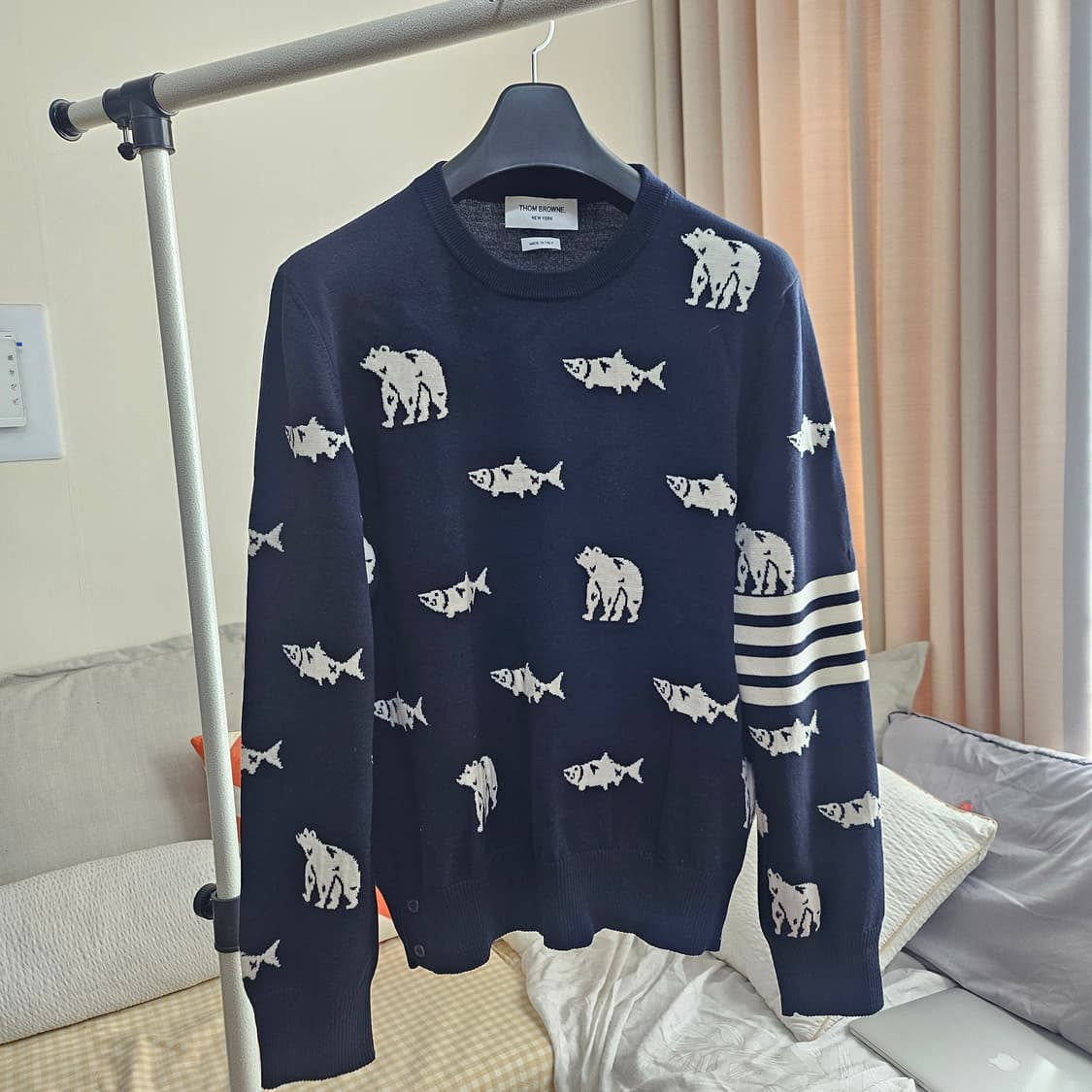 톰브라운 베어앤살몬 메리노울 니트 사이즈4 상품이미지1