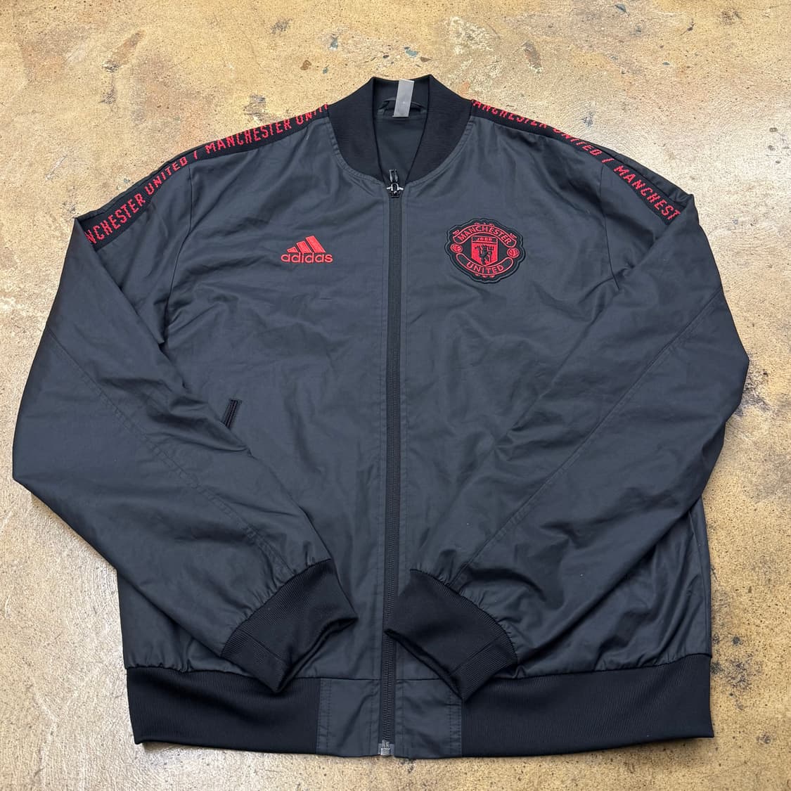 [정품/L] 아디다스 맨체스터 유나이티드 바람막이 자켓 블랙  b17 상품이미지2