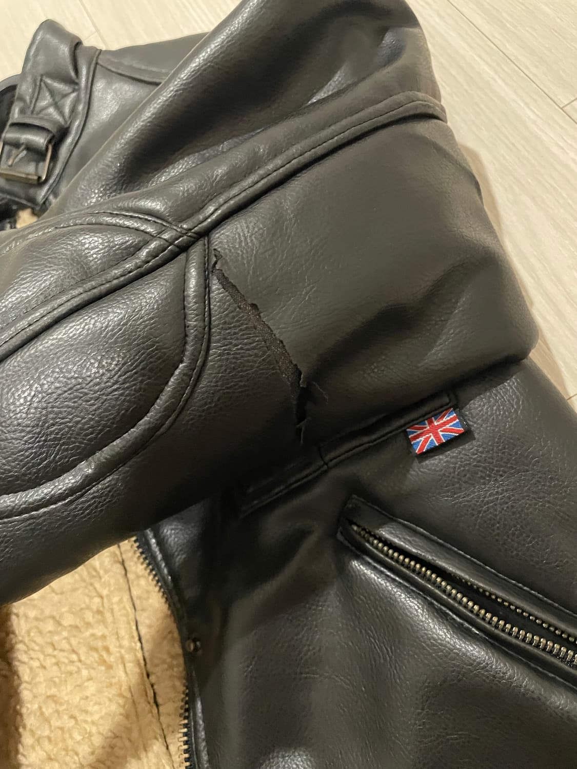 벨스타프 양털가죽무스탕자켓 XL  상품이미지4