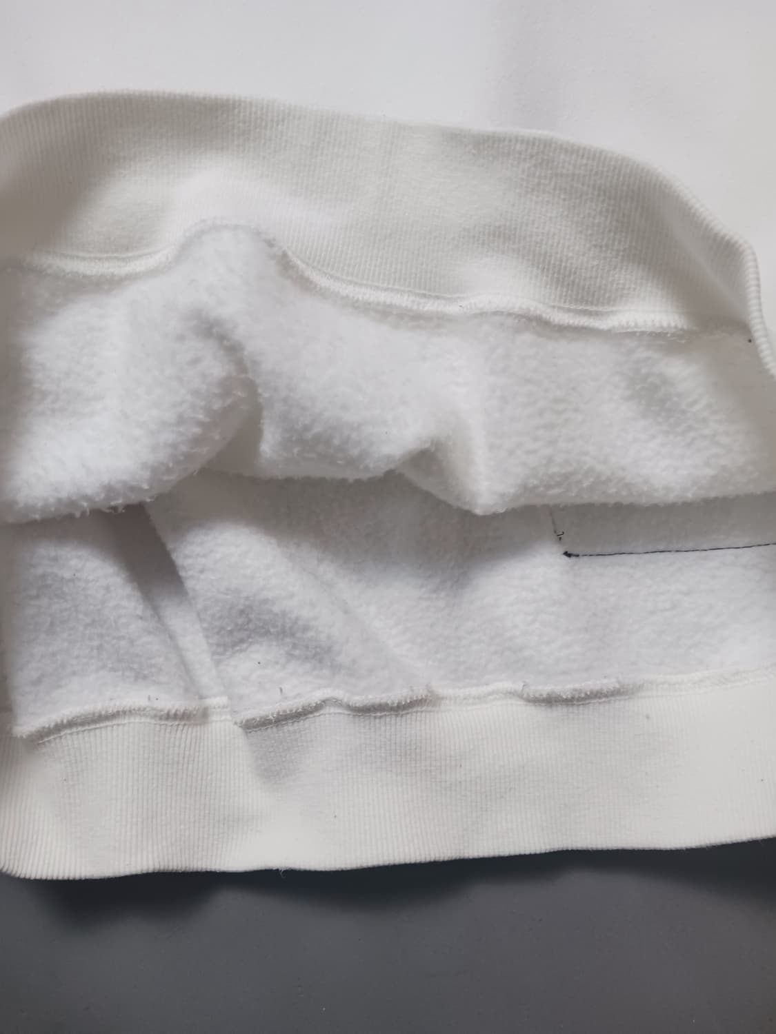 [프리] 오와이 화이트 로고지퍼 폴라 맨투맨 스웨트셔츠 OY 상품이미지5