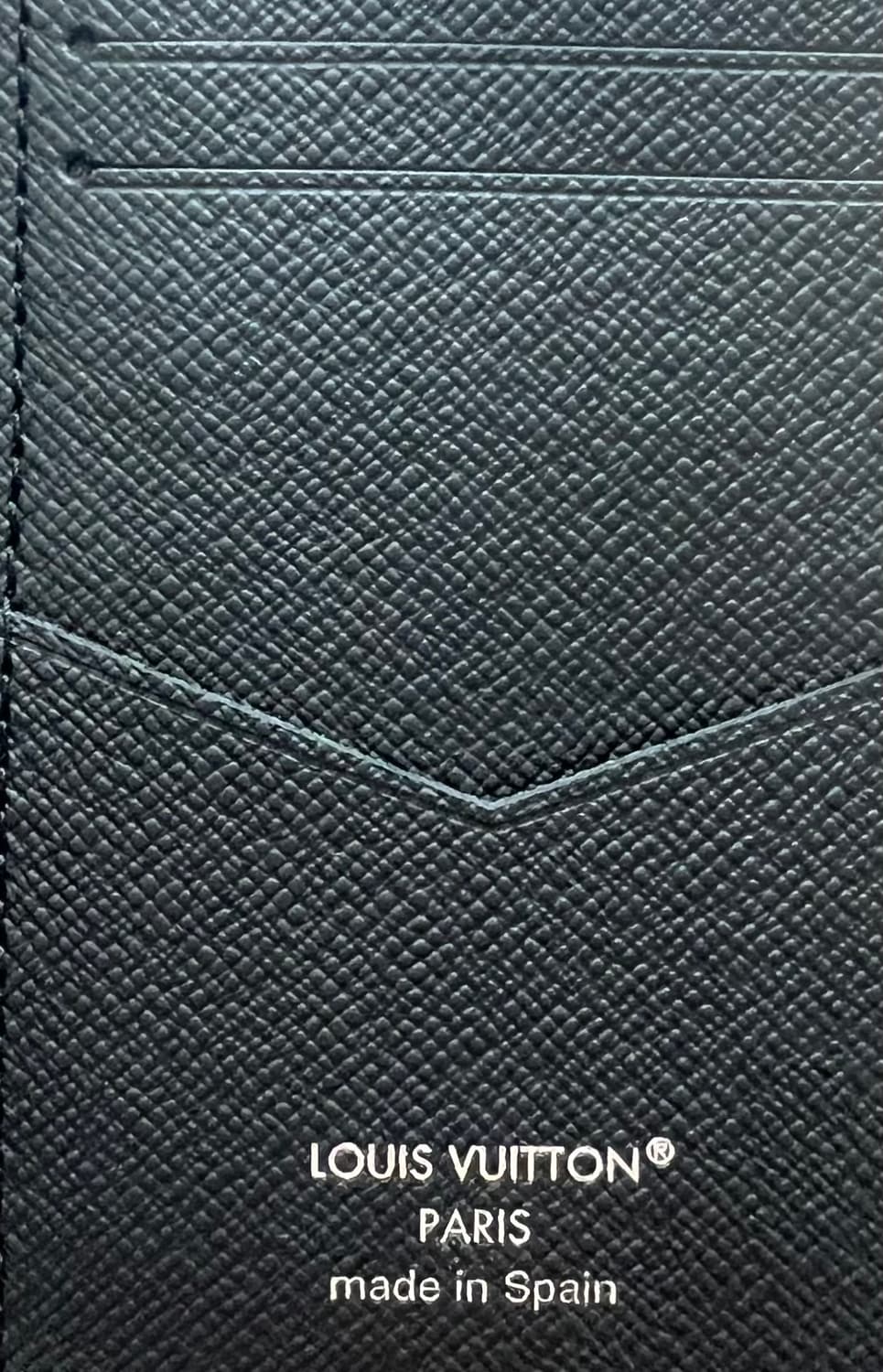 LOUIS VUITTON Pocket Organizer Epi Noir 상품이미지6