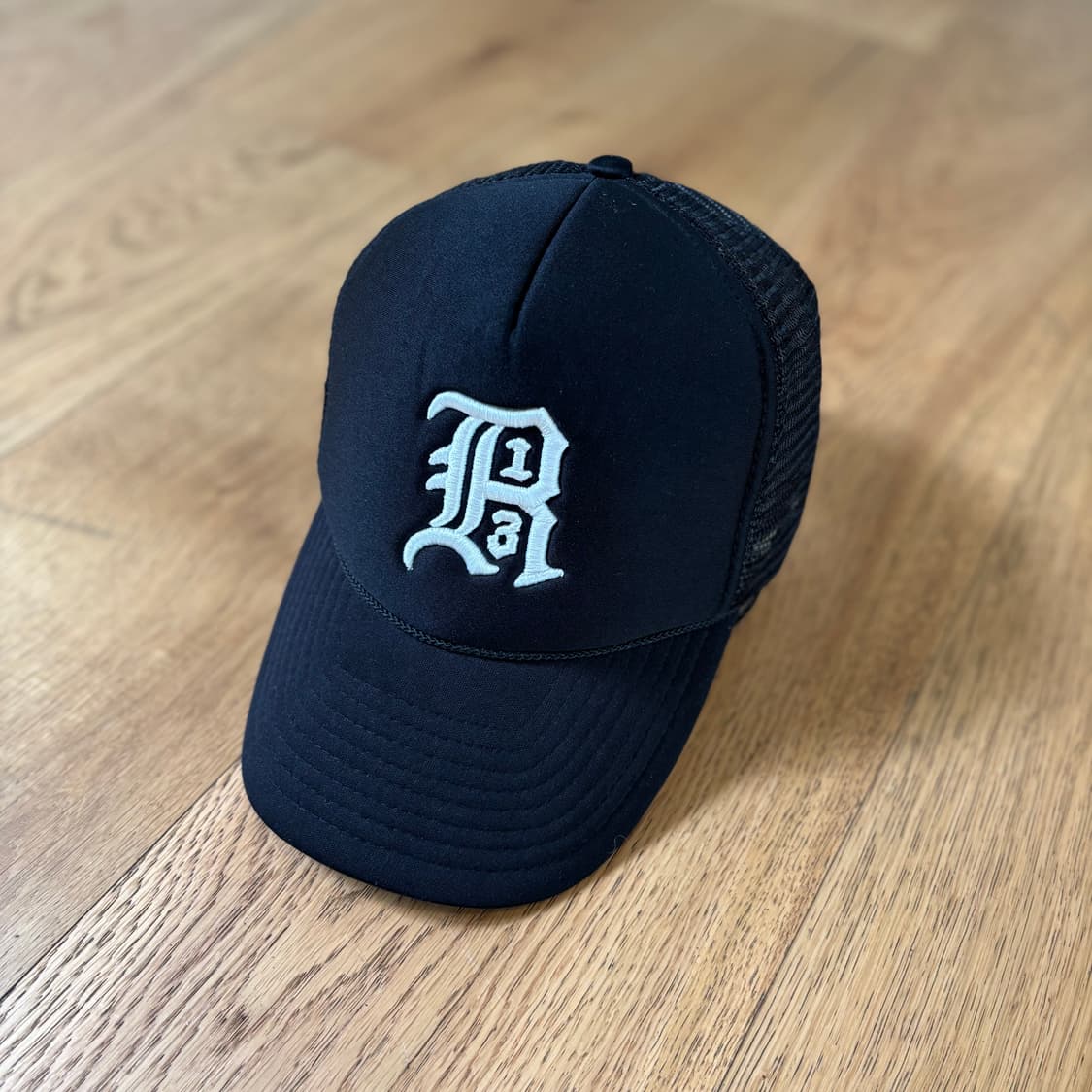 R13 로고 트러커캡 상품이미지1