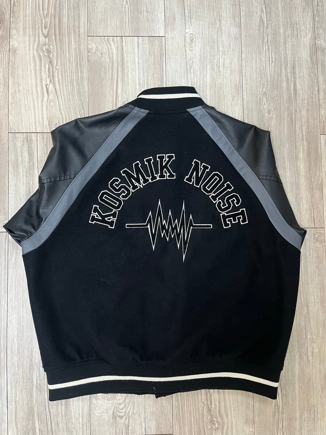 GU x 언더커버 바시티 블랙 xl 상품이미지2