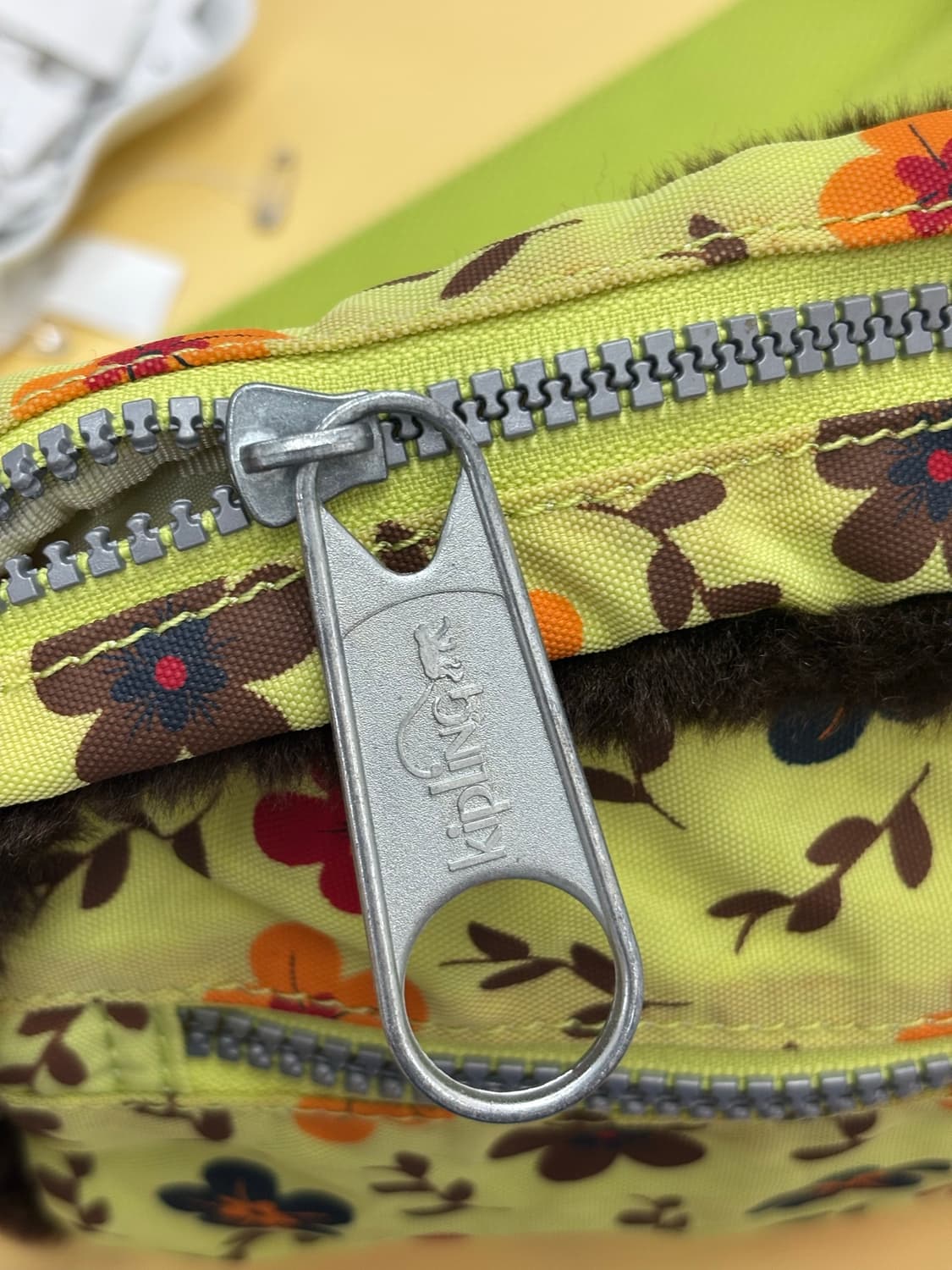 Vintage Kipling Fluffy Cross Bag 상품이미지5
