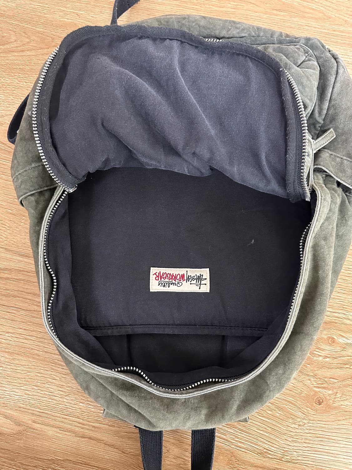 스투시 백팩 가방 판매합니다 상품이미지3