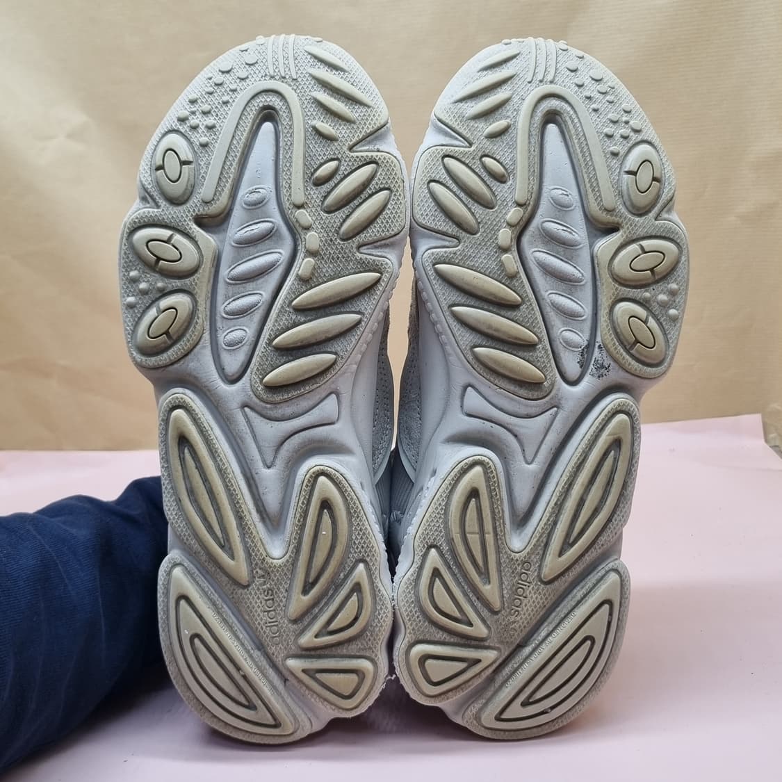 아디다스 오즈위고 운동화 250 상품이미지3