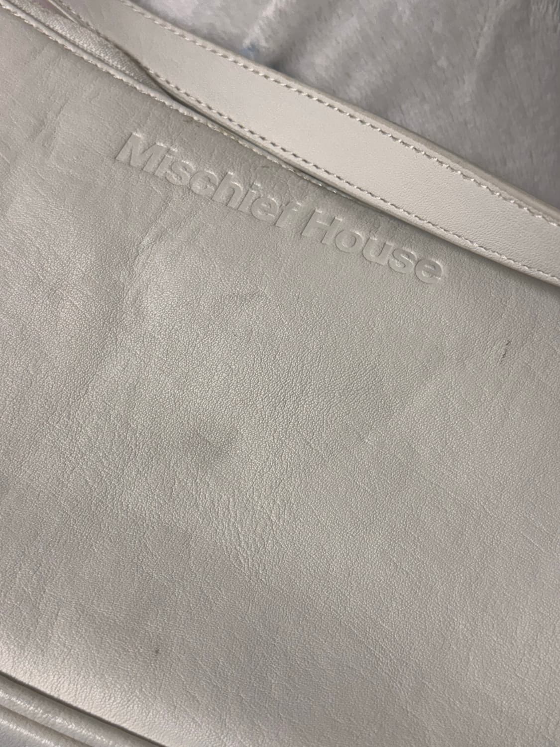 미스치프 다운타운 숄더백 화이트 상품이미지3