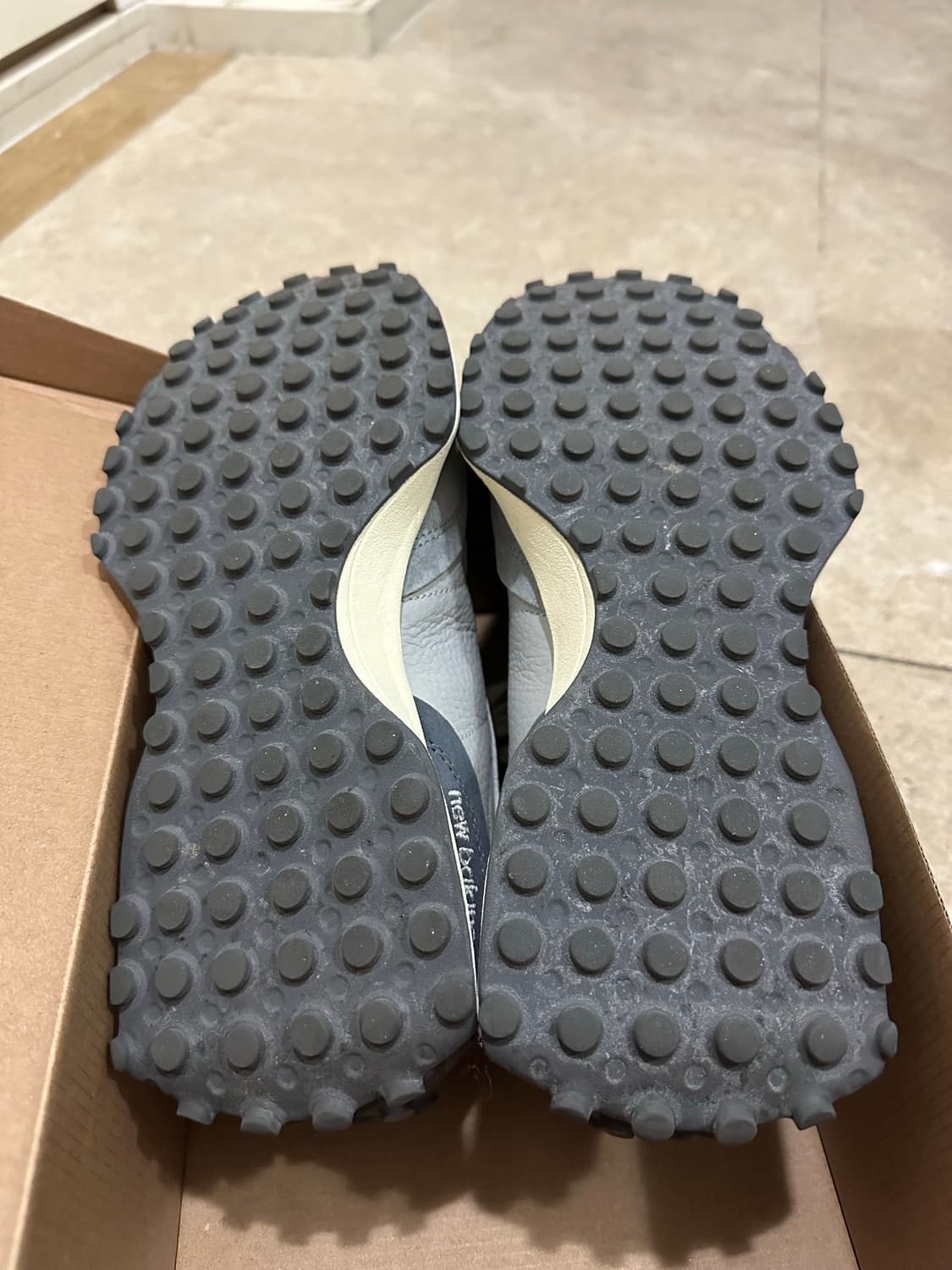 뉴발란스 327WGC 상품이미지5