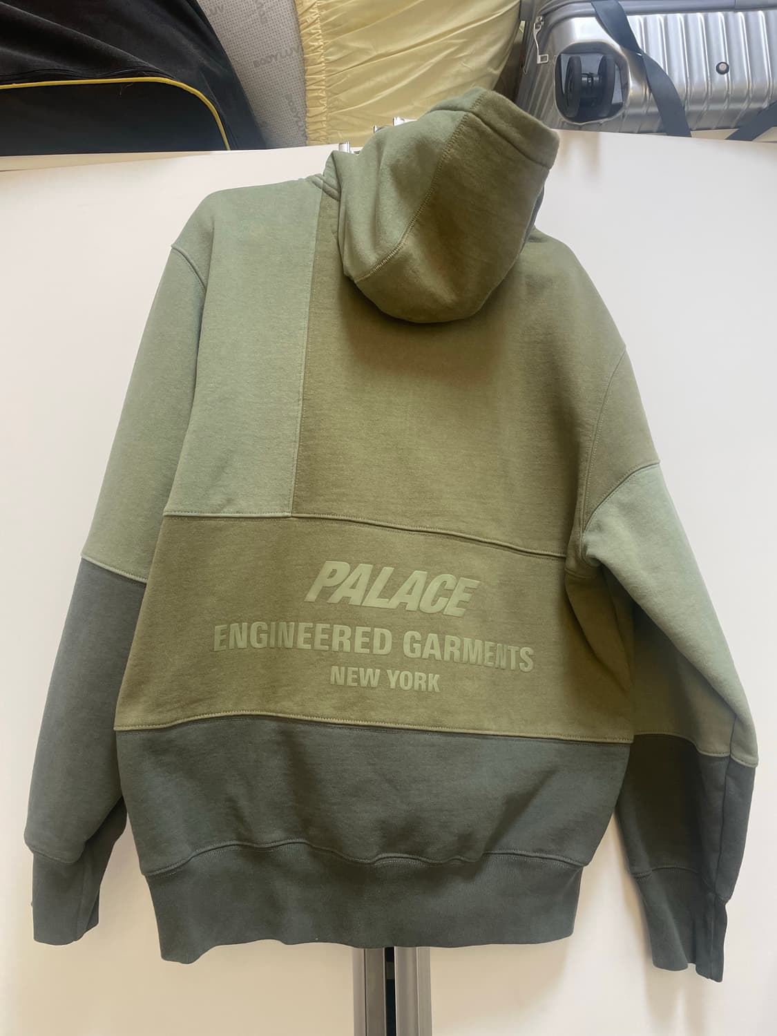 팔라스 엔지니어드 가먼츠 후드집업 올리브 / L 사이즈 상품이미지3