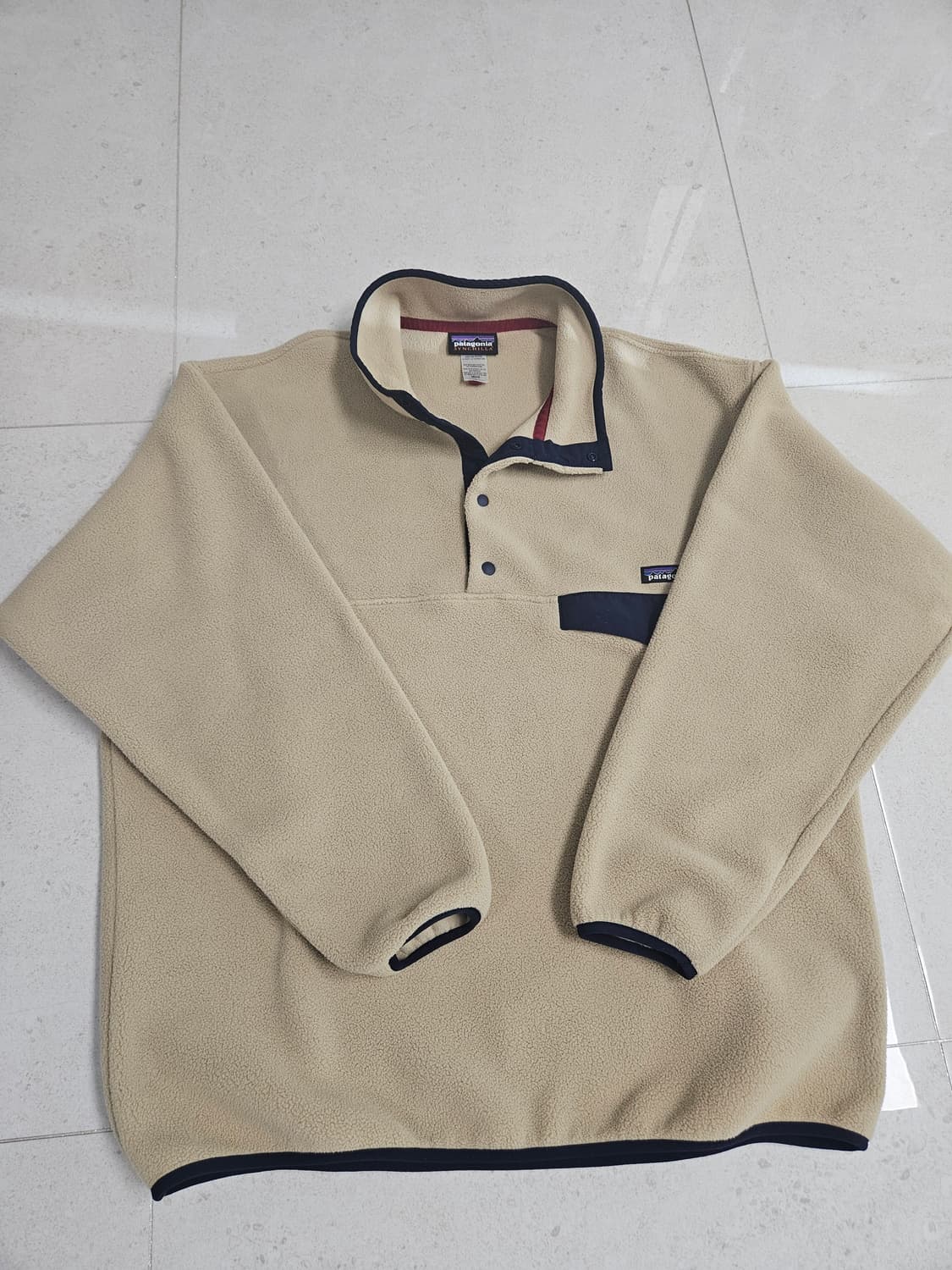 파타고니아 신칠라 L 카키아이보리 상품이미지1