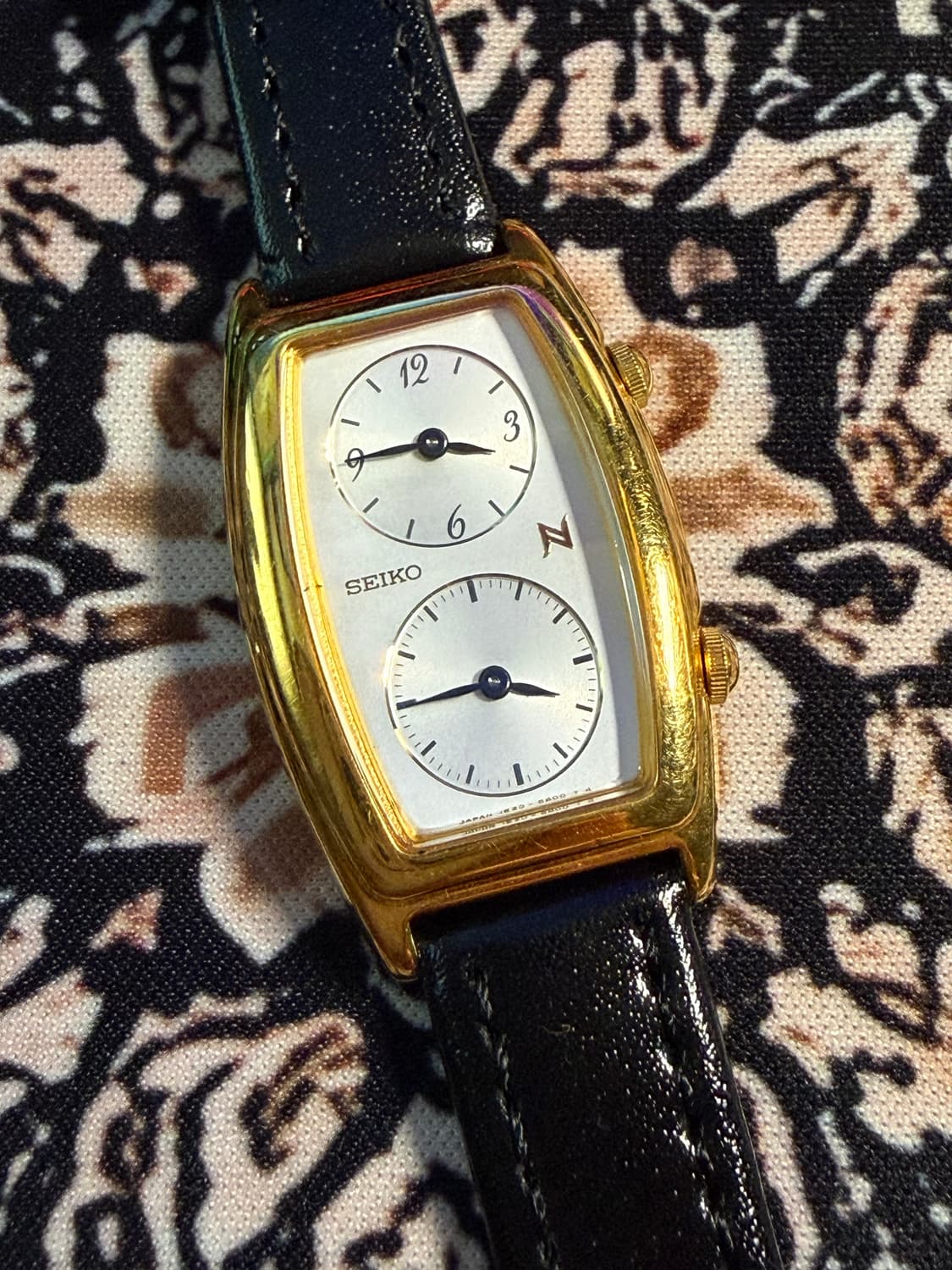 SEIKO 빈티지 Dual time여성 쿼츠 시계 상품이미지2