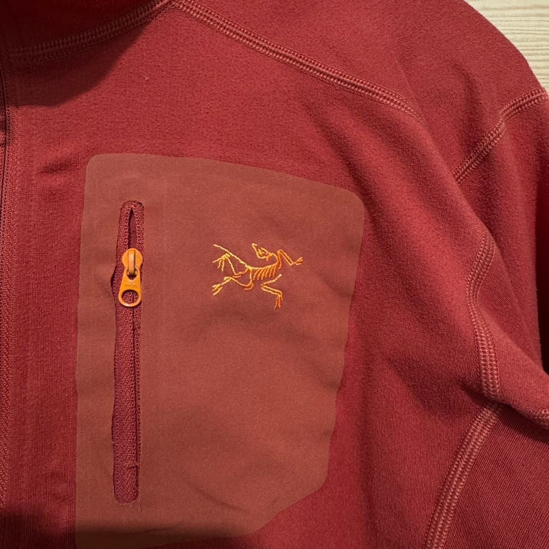 아크테릭스 반집업 상품이미지2