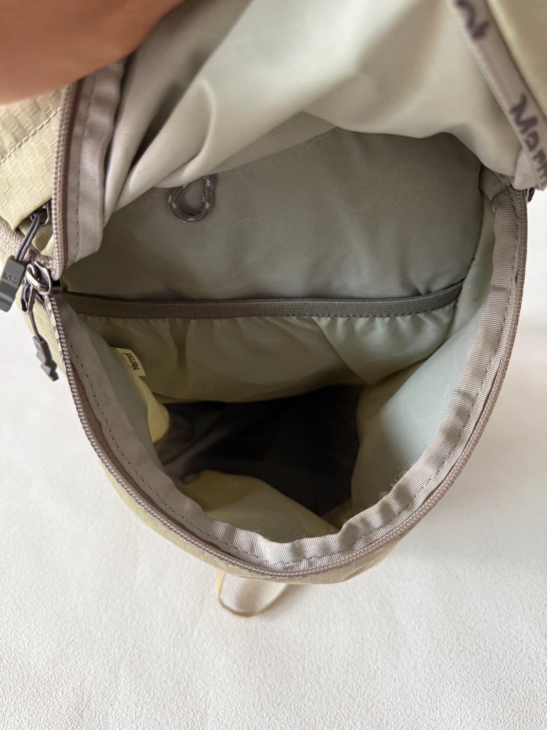 마모트(MARMOT) 15L 경량 백팩 상품이미지7