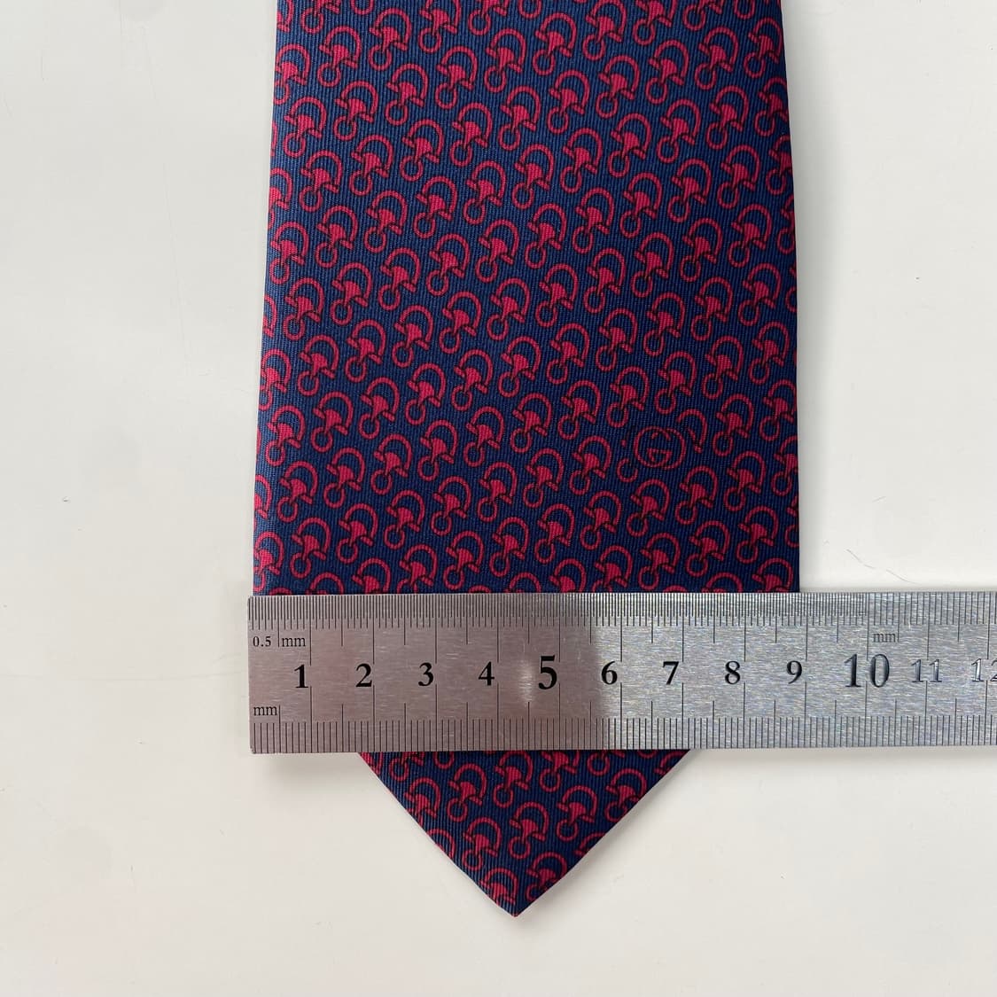 구찌(GUCCI) 심플로고 명품 정품 넥타이 8.7cm 상품이미지8