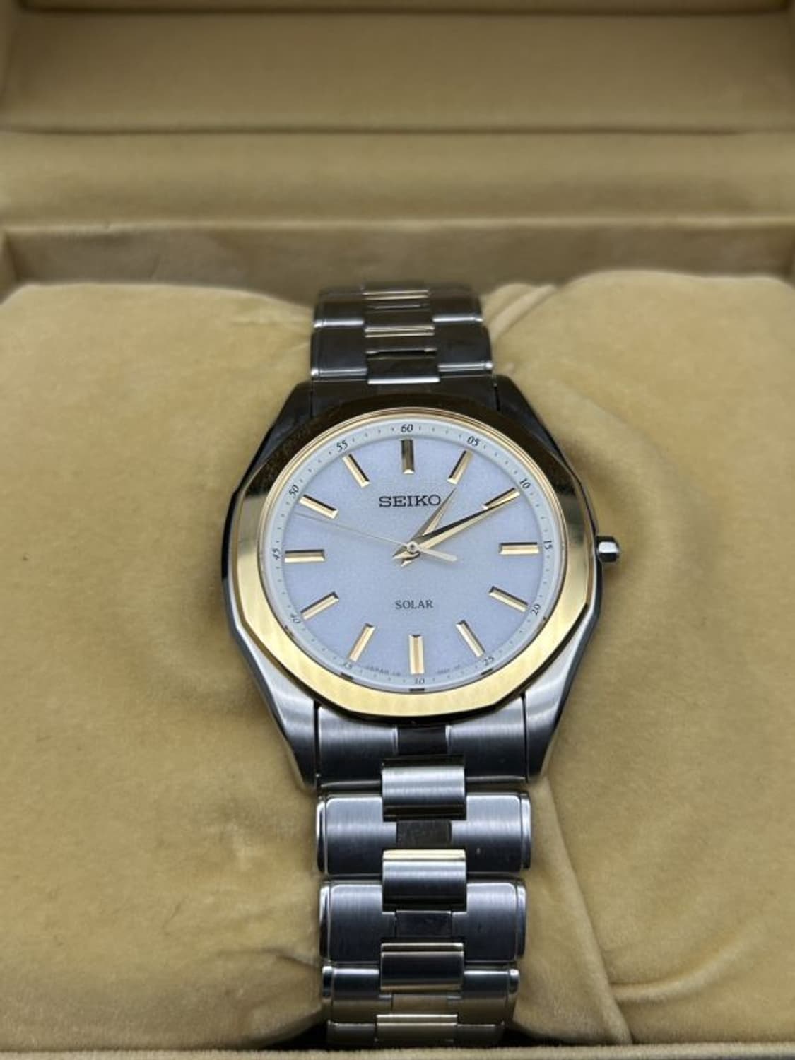 ​[풀박스/세이코] 우아한 골드 콤비 솔라 시계 판매합니다. 상품이미지2
