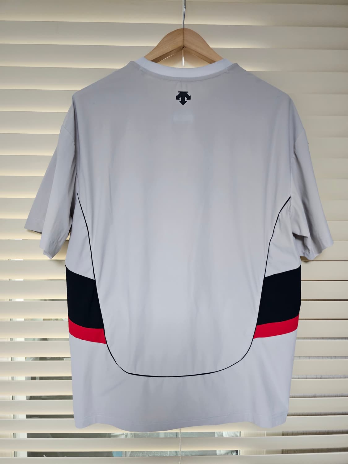 데상트 두카티 쿨링 오버핏 반팔티셔츠 100(L) 상품이미지3