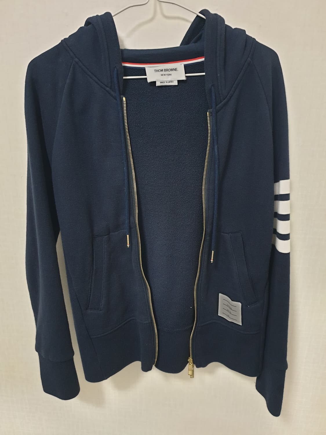 톰브라운 후드집업 navy 1size 상품이미지1