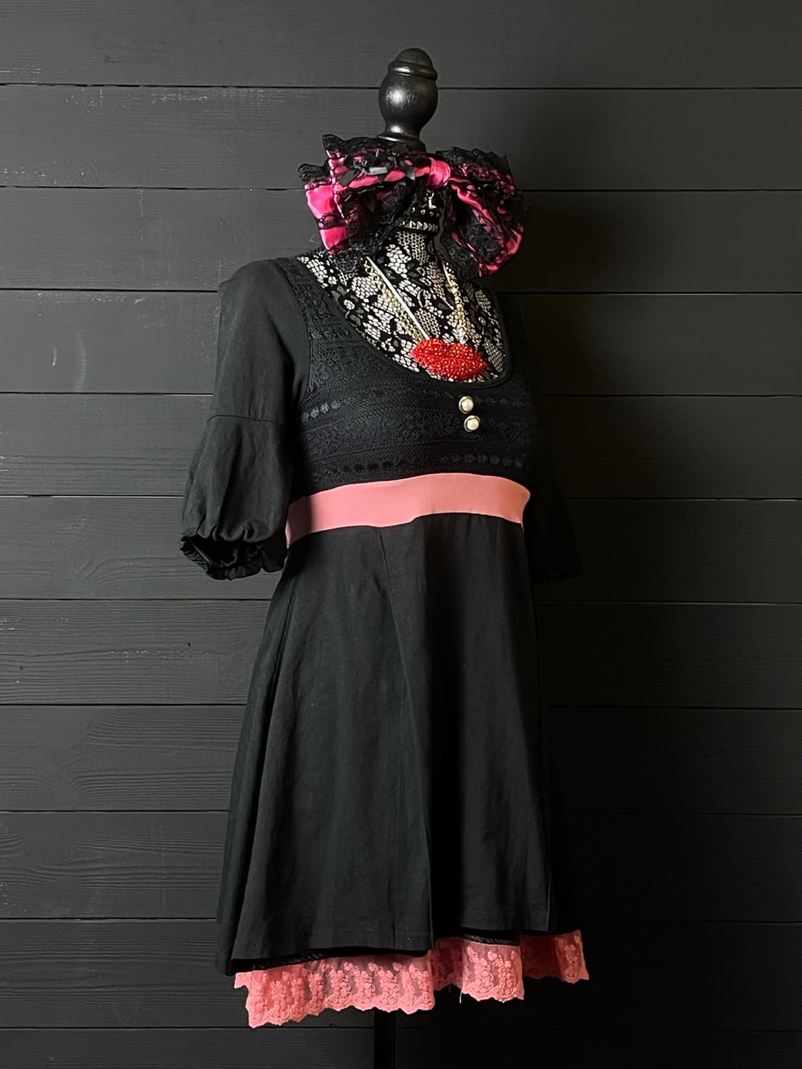 JPN 핑크 라인 갸루 버튼 금장 블랙 원피스 상품이미지2