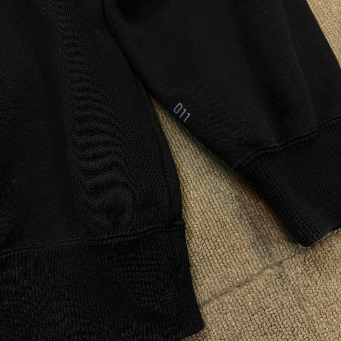 gu X 기묘한이야기 맨투맨 공용  상품이미지4