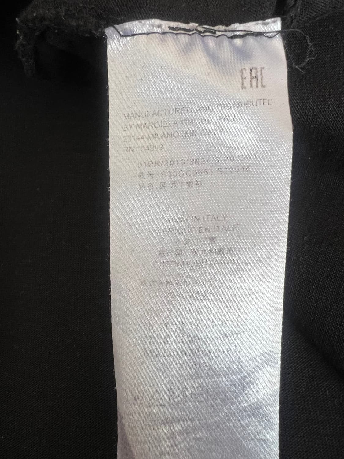 메종마르지엘라 남성 블랙 10라인 크루넷 루즈핏 라운드반팔티셔츠  상품이미지7