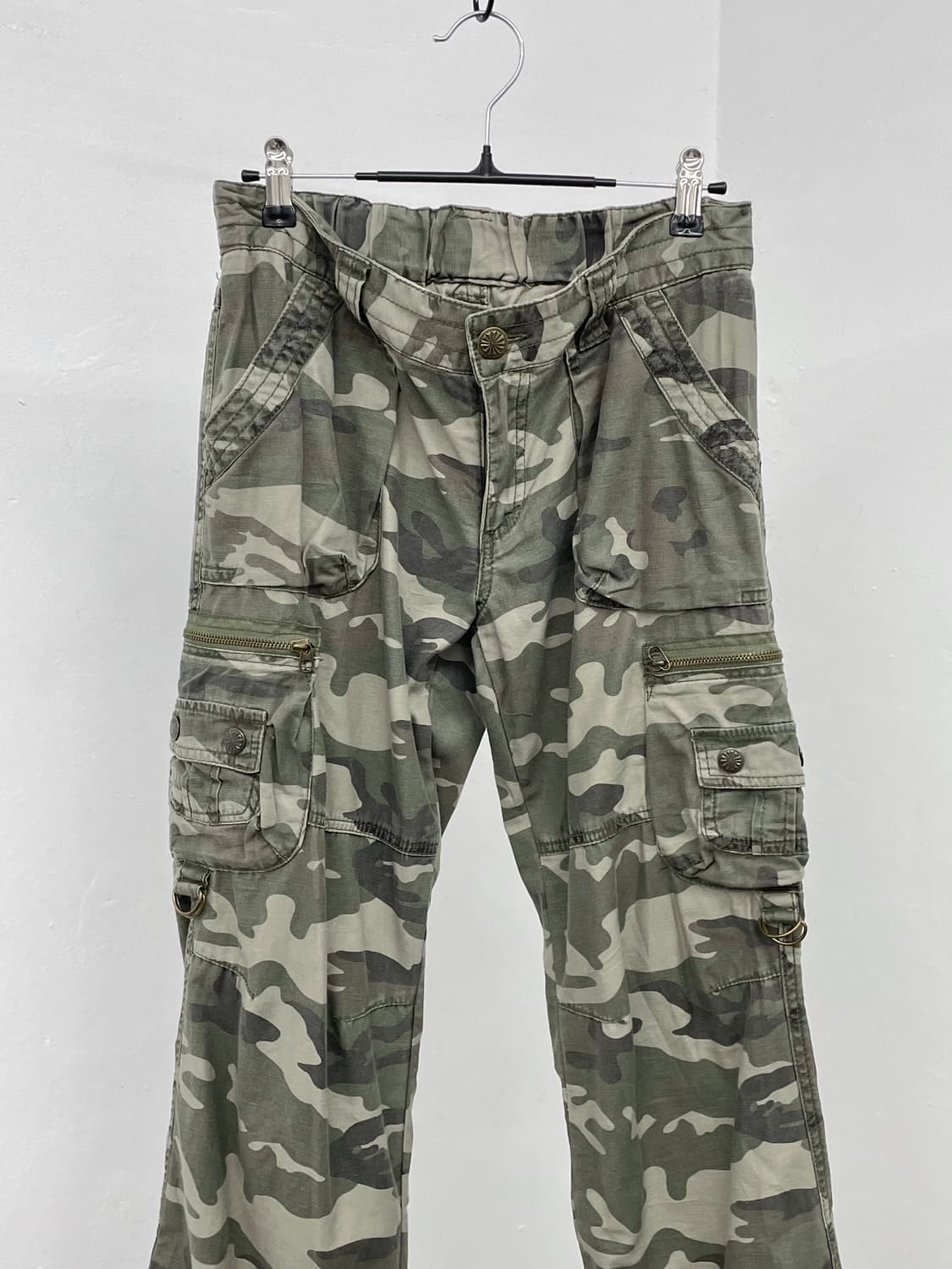 y2k 카모 멀티포켓 카고팬츠 상품이미지3