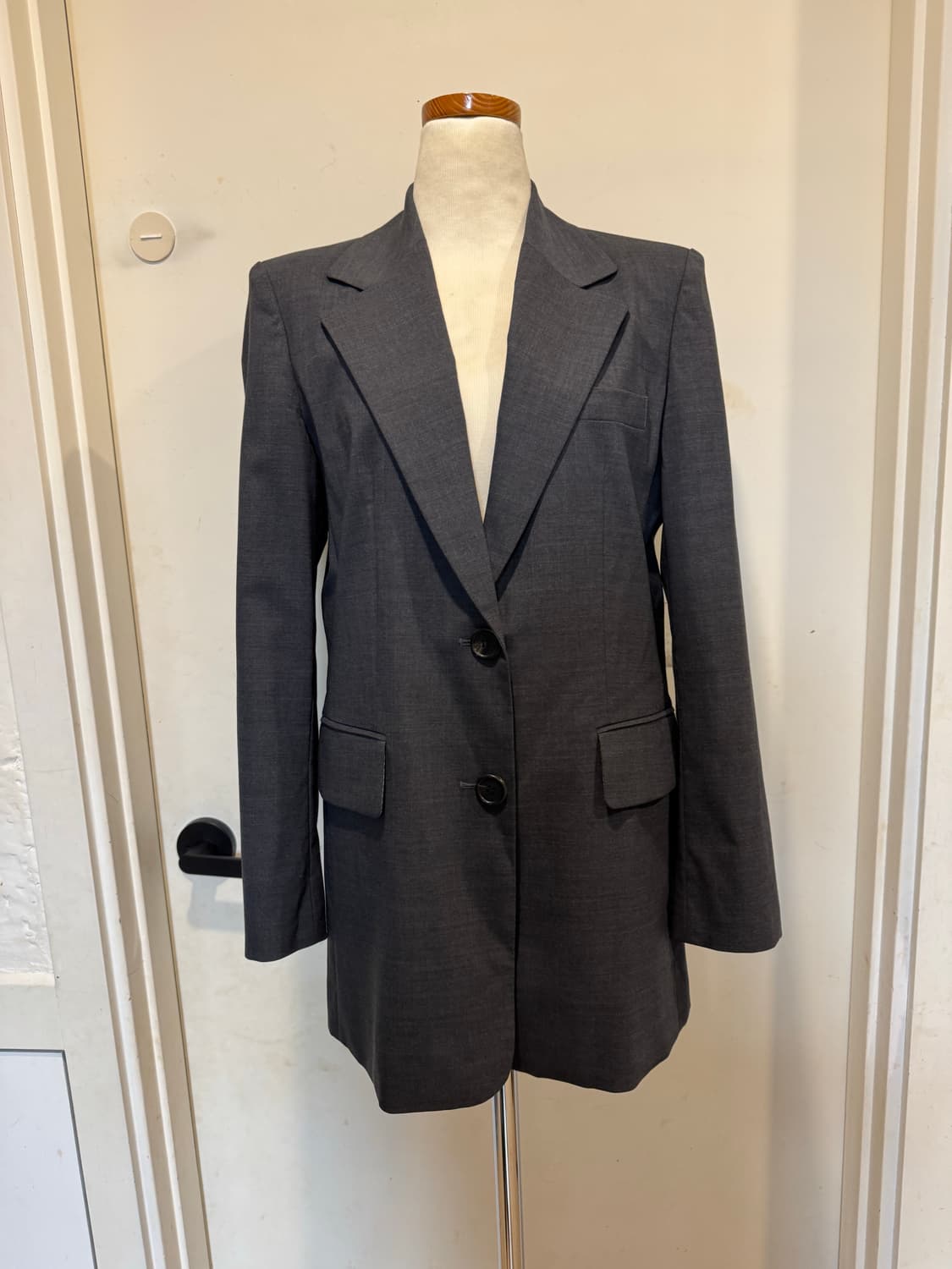 발렌티나엘 그레이 자켓 상품이미지1