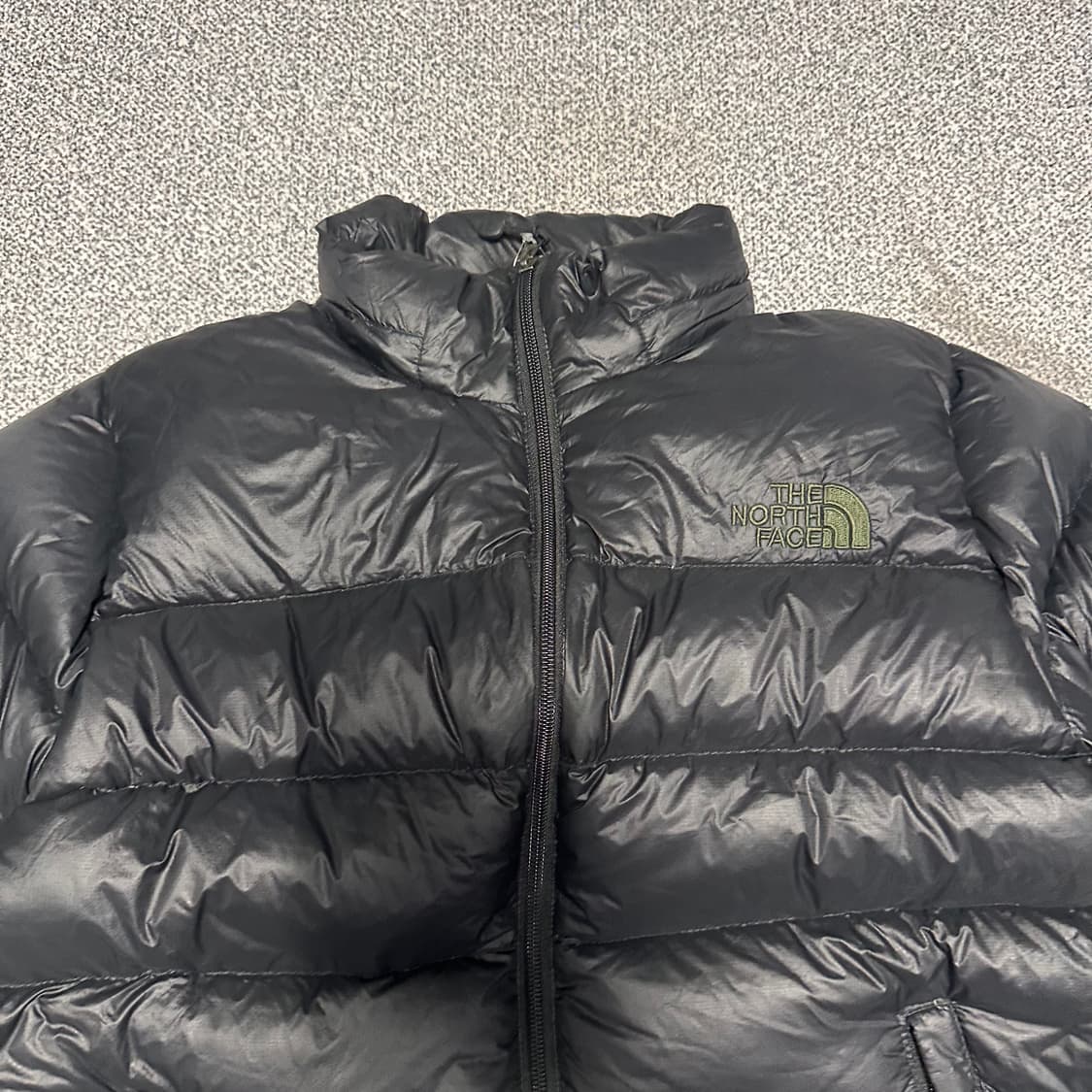 노스페이스 블랙 패딩 상품이미지2