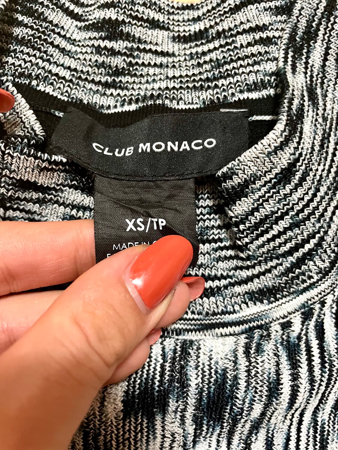 CLUB MONACO short knit turtle neck top 상품이미지3