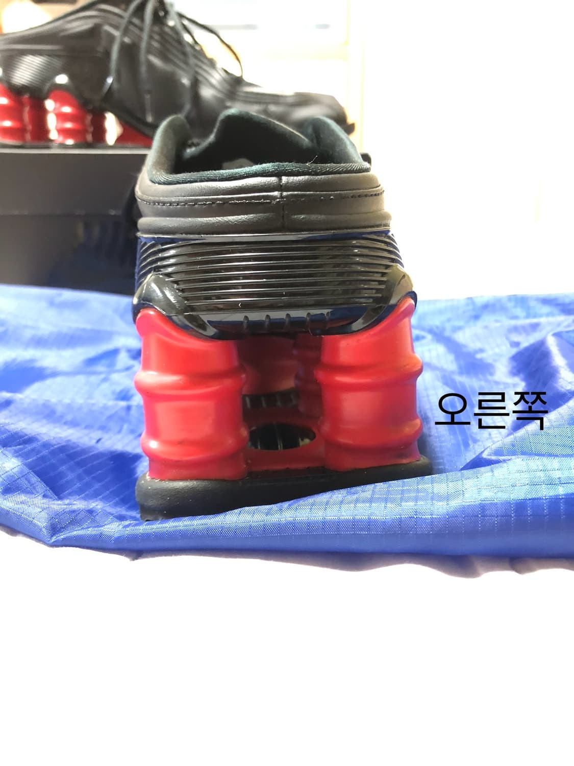 (상태 9/10)(밑창보강)나이키 마틴로즈 샥스 285 상품이미지4