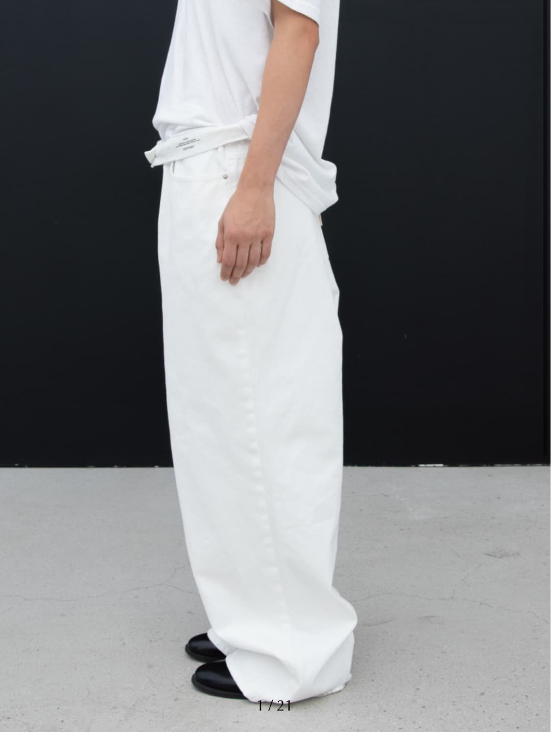 오브헤덴 화이트데님팬츠 Back-buckle wide denim pant 상품이미지4