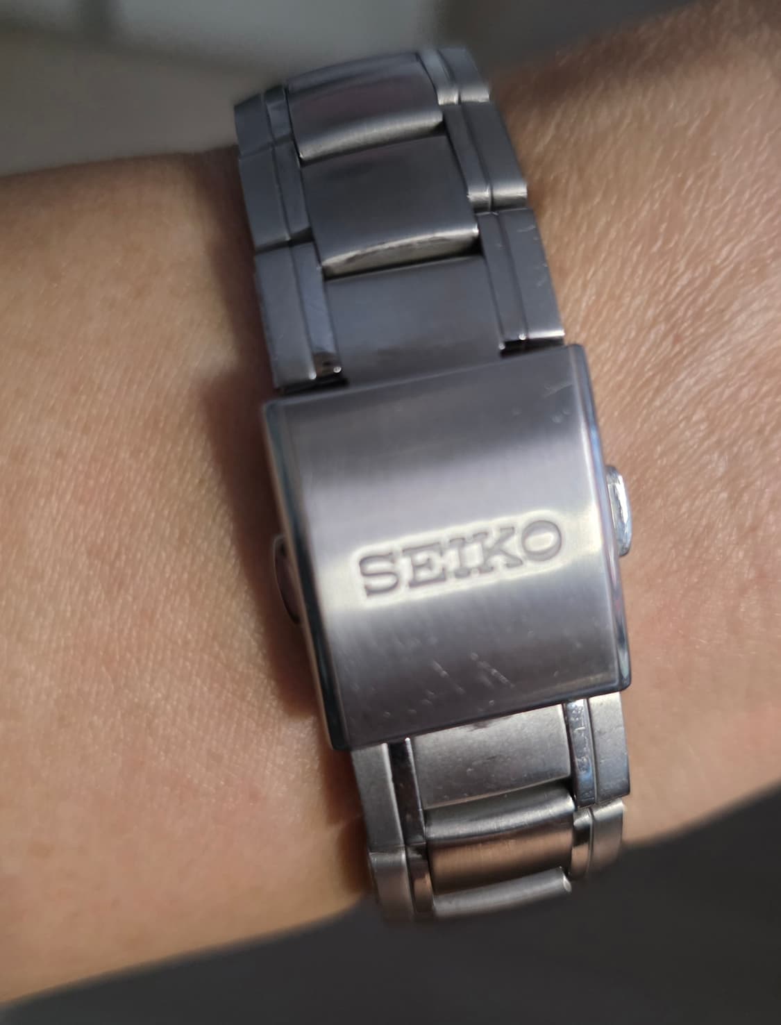 세이코 키네틱오토 (SKA525P1) 화이트 스틸시계 상품이미지7