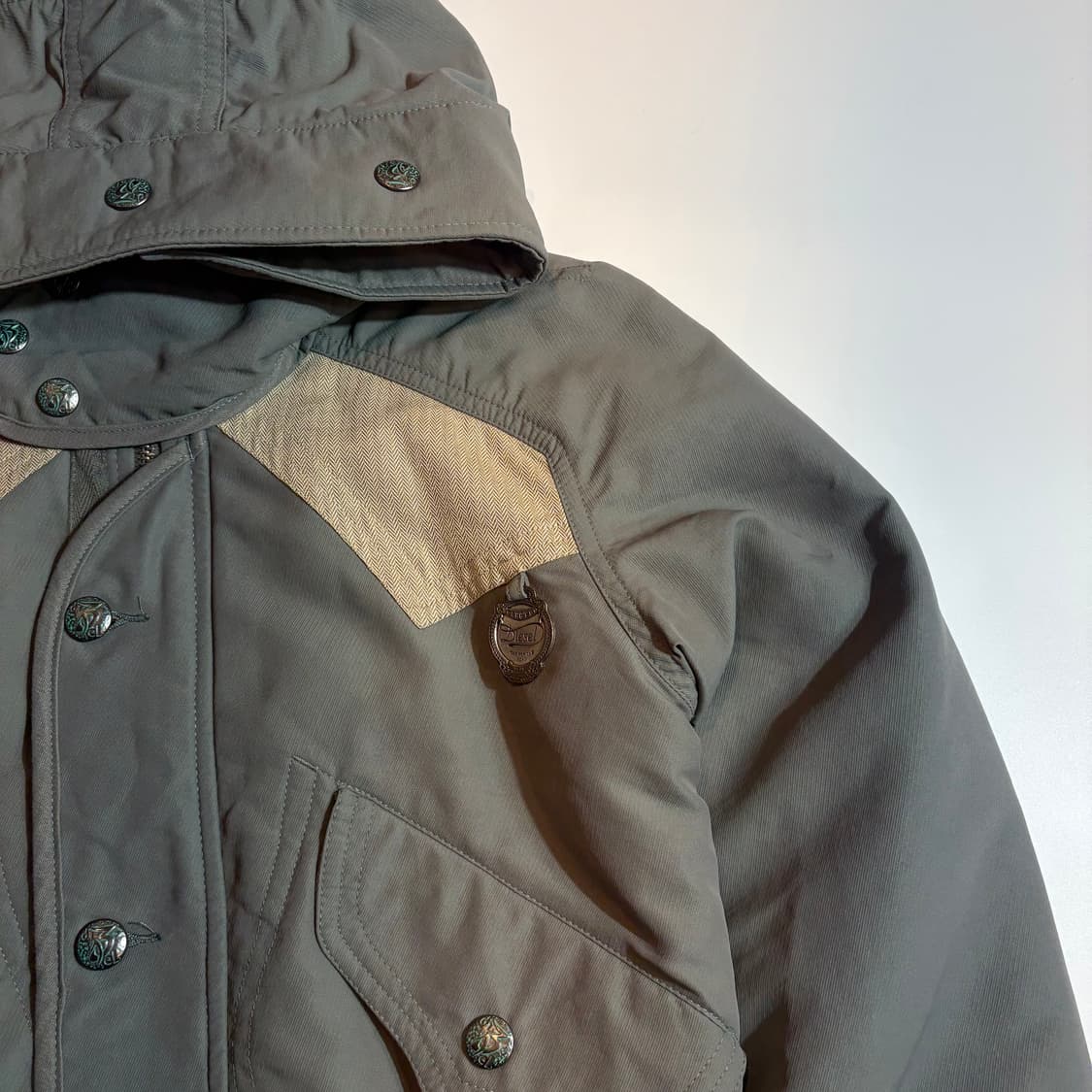 디젤 트루릴리전 로고 커스텀 숏 패딩 자켓 상품이미지2