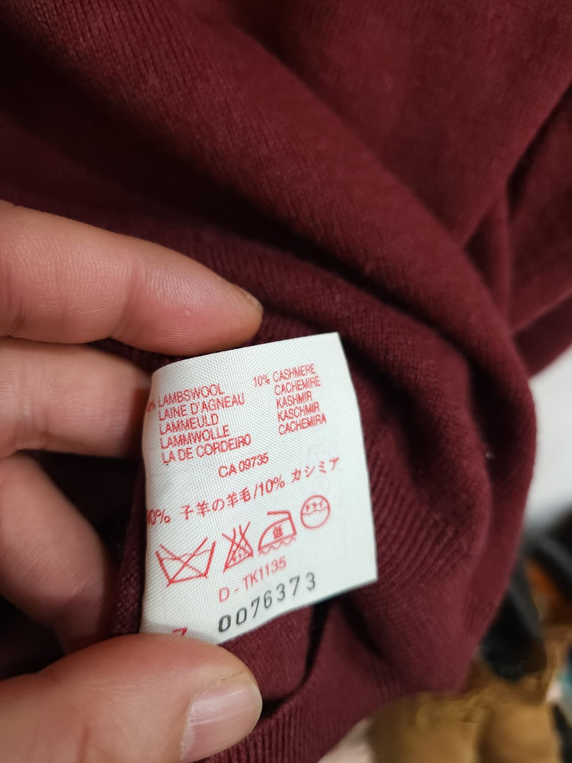 존스메들리 버건디 라운드 니트

 상품이미지6