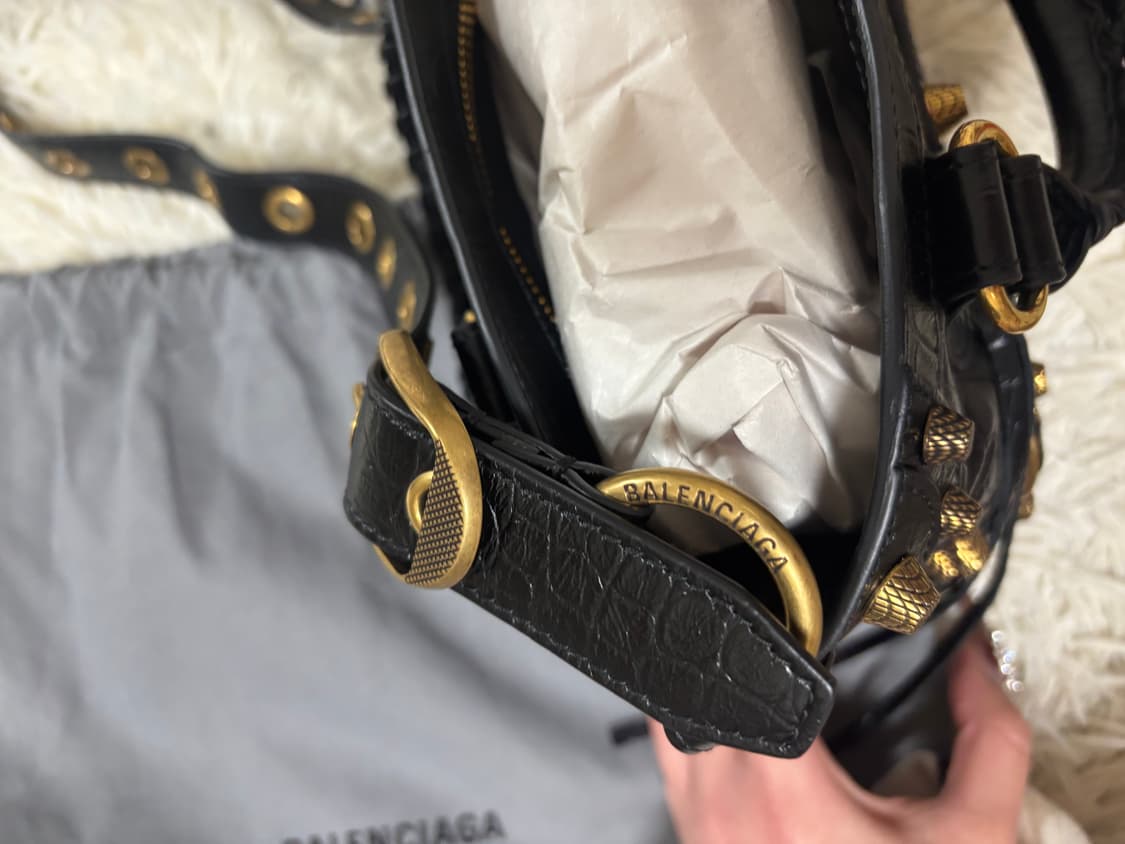 발렌시아가 네오카골 xs 크로커 레더 정품 상품이미지3