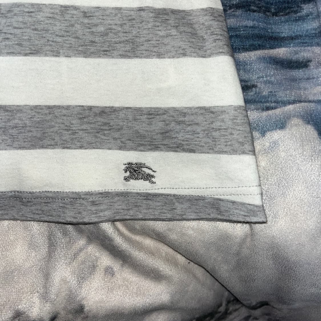 Burberry Blue Label Grey Stripes T-shirt 상품이미지3