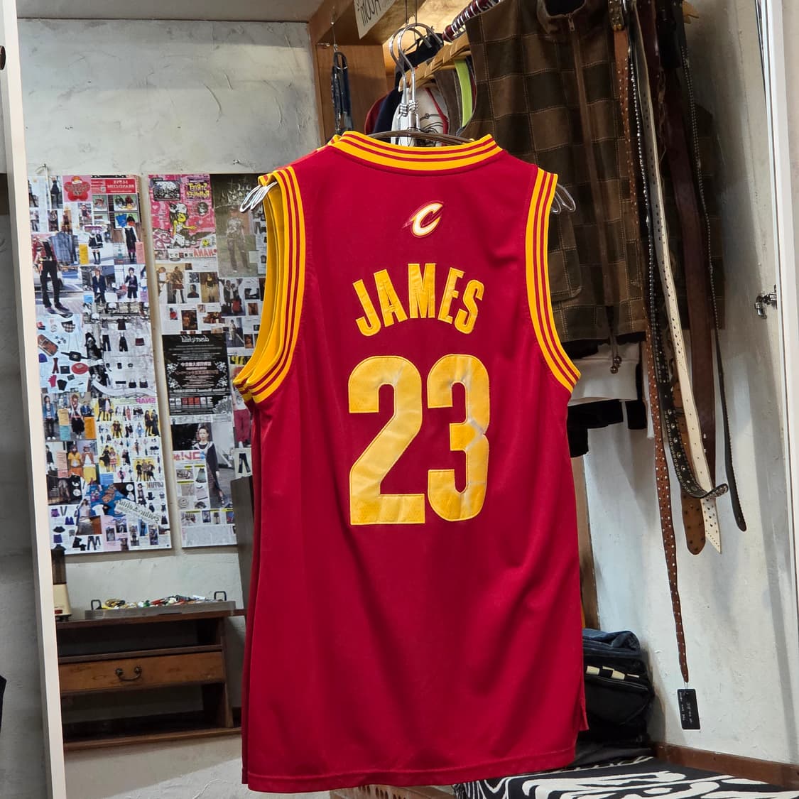 아디다스 엔비에이 클리블랜드 제임스 슬리브리스 상품이미지5