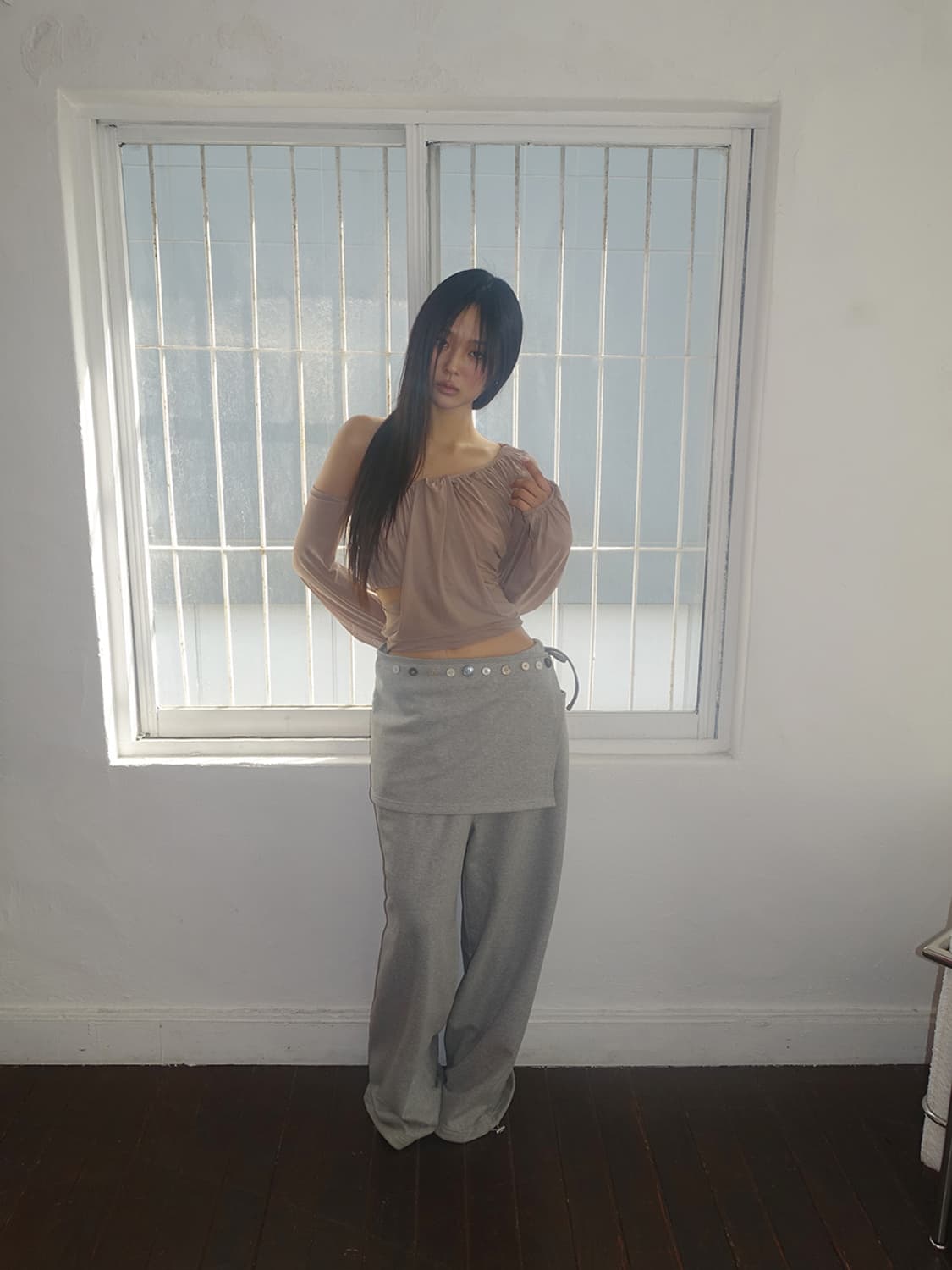 더에펠 셔링 언발 시스루 블라우스 상품이미지4