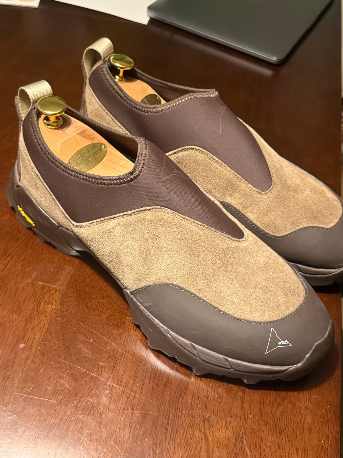 43) Roa 브라운 슬립온  상품이미지2