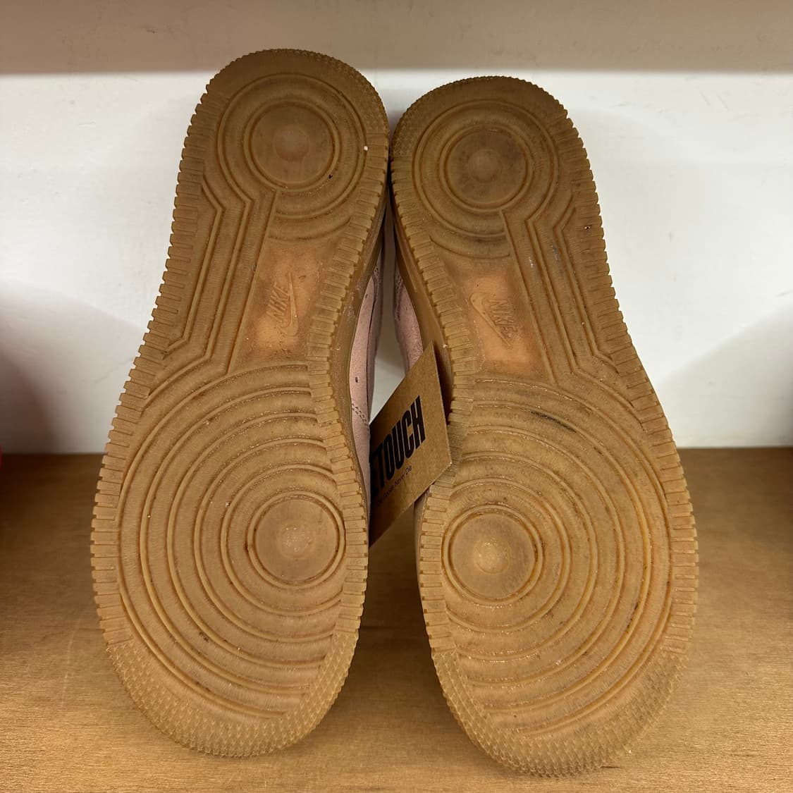 나이키 에어포스 로우 ‘핑크 스웨이드’ 상품이미지7