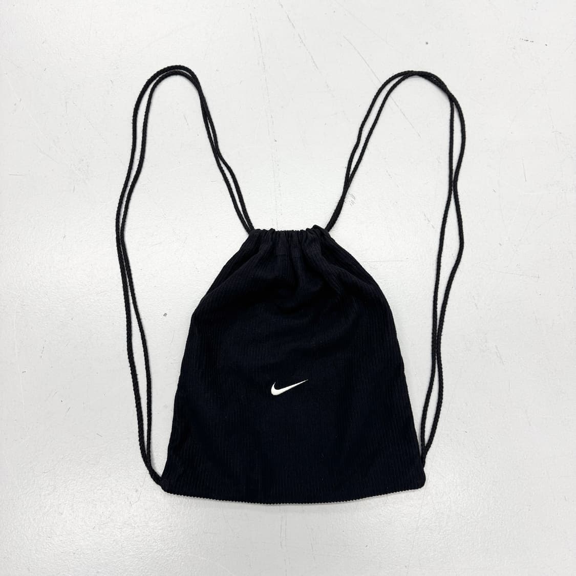 나이키 00s 스우시 올드스쿨 코듀로이 짐색 스트링백 상품이미지2