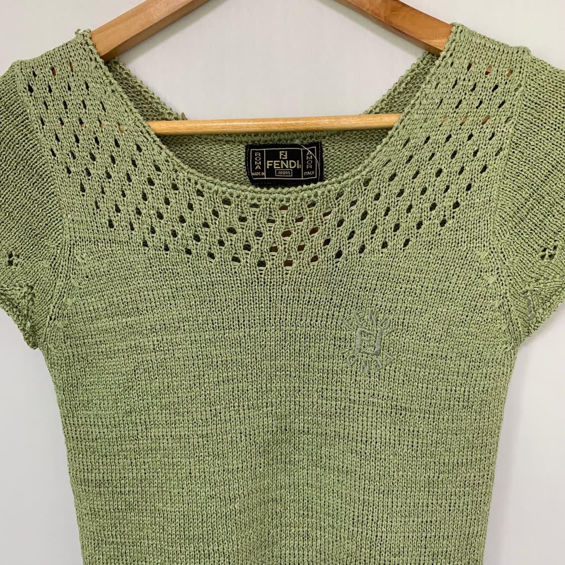 펜디 FENDI Jeans 빈티지 펀칭 슬림크롭 반팔 니트 탑 모리걸 상품이미지4