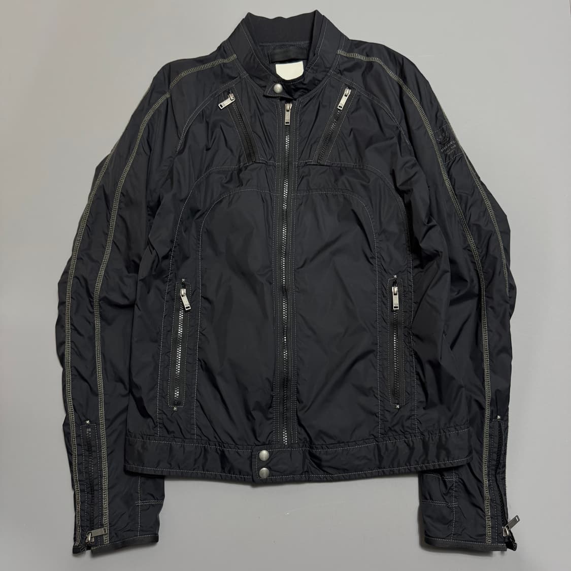 디젤(DIESEL) 블랙컬러 스티치 테크니컬 나일론 라이더스 자켓 상품이미지10