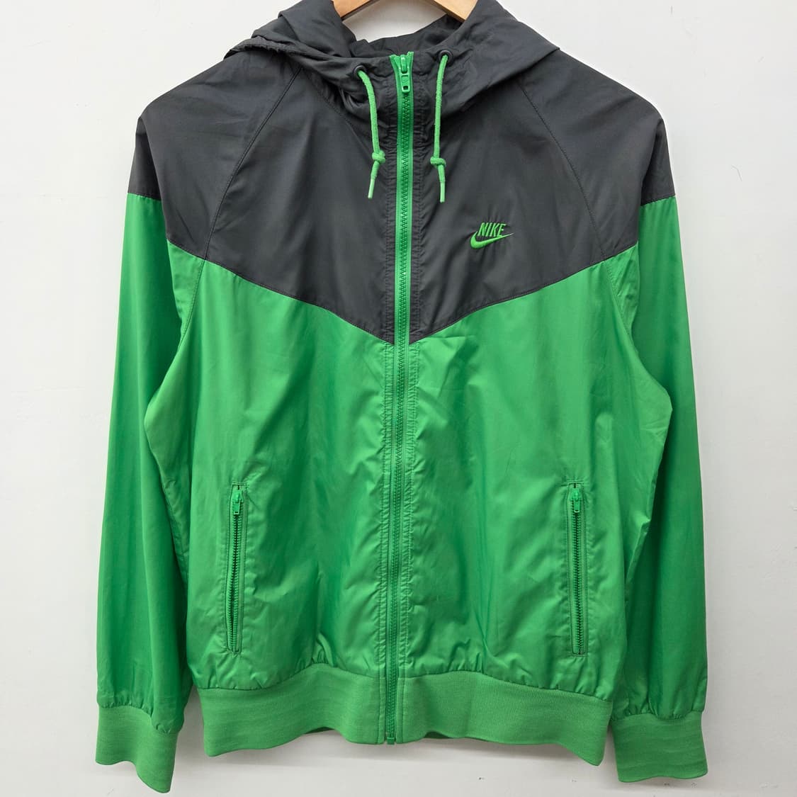 나이키 바람막이 후드집업 남m 상품이미지2