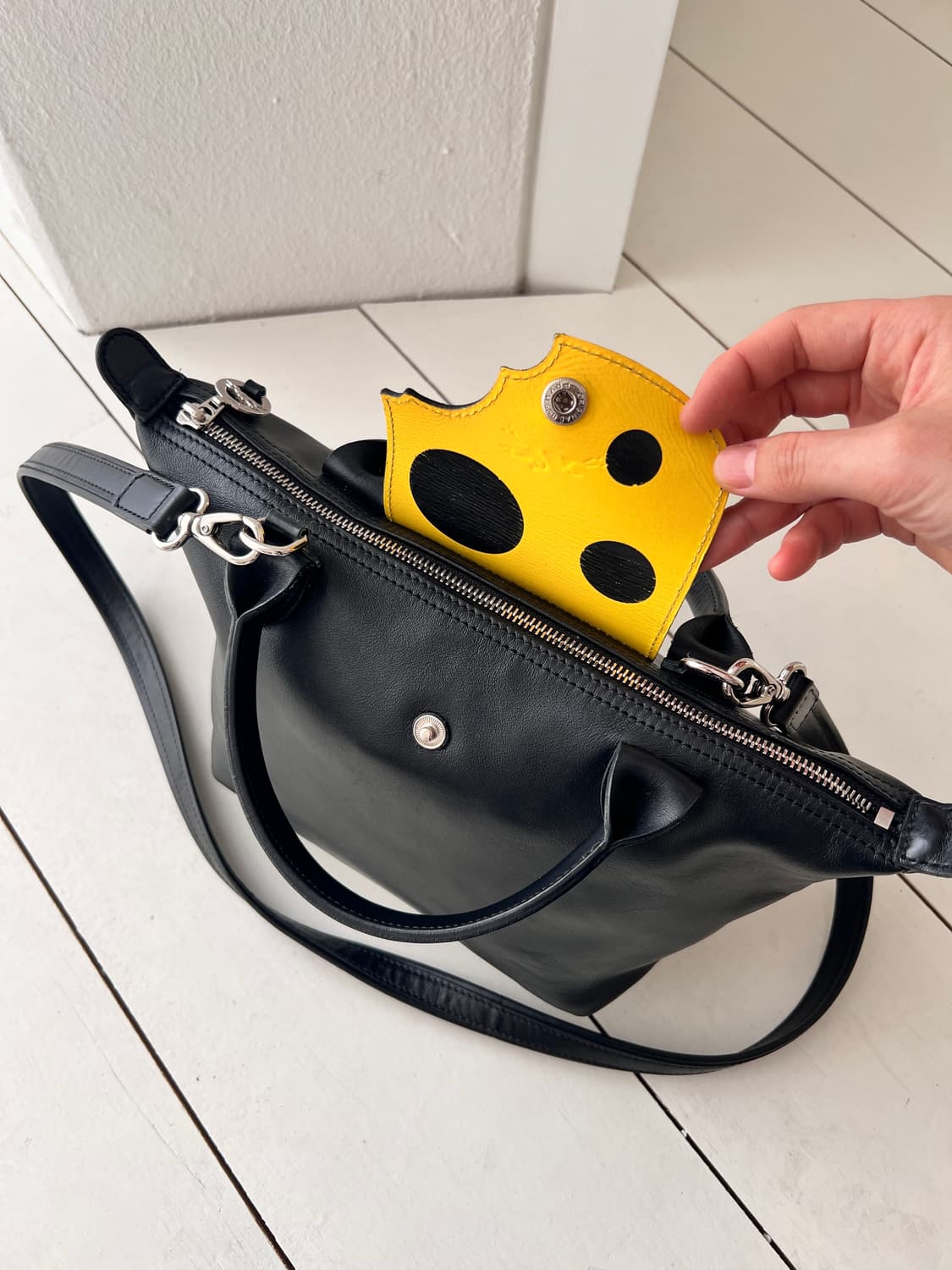 롱샴 르 플리아쥬 블랙 레더 크로스백 상품이미지4